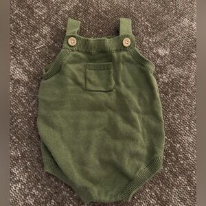 Sweater overalls 0-3 months